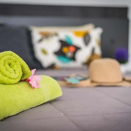 Playa De Fanabe Sleeps 8 Pool Air Con Wifi