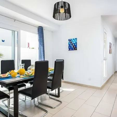 Playa De Fanabe Sleeps 8 Pool Air Con Wifi