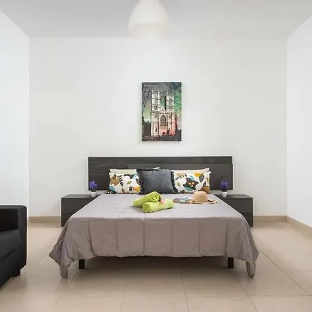 ヴィラ Playa De Fanabe Sleeps 8 Pool Air Con Wifi *