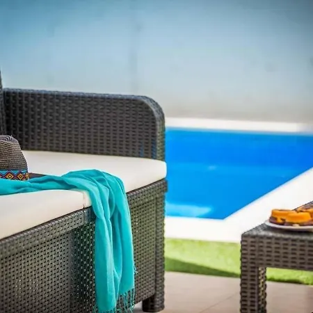 Vila Playa De Fanabe Sleeps 8 Pool Air Con Wifi Costa Adeje (Tenerife)