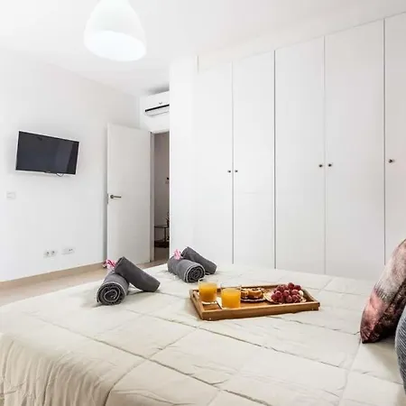 Playa De Fanabe Sleeps 8 Pool Air Con Wifi Costa Adeje (Tenerife)
